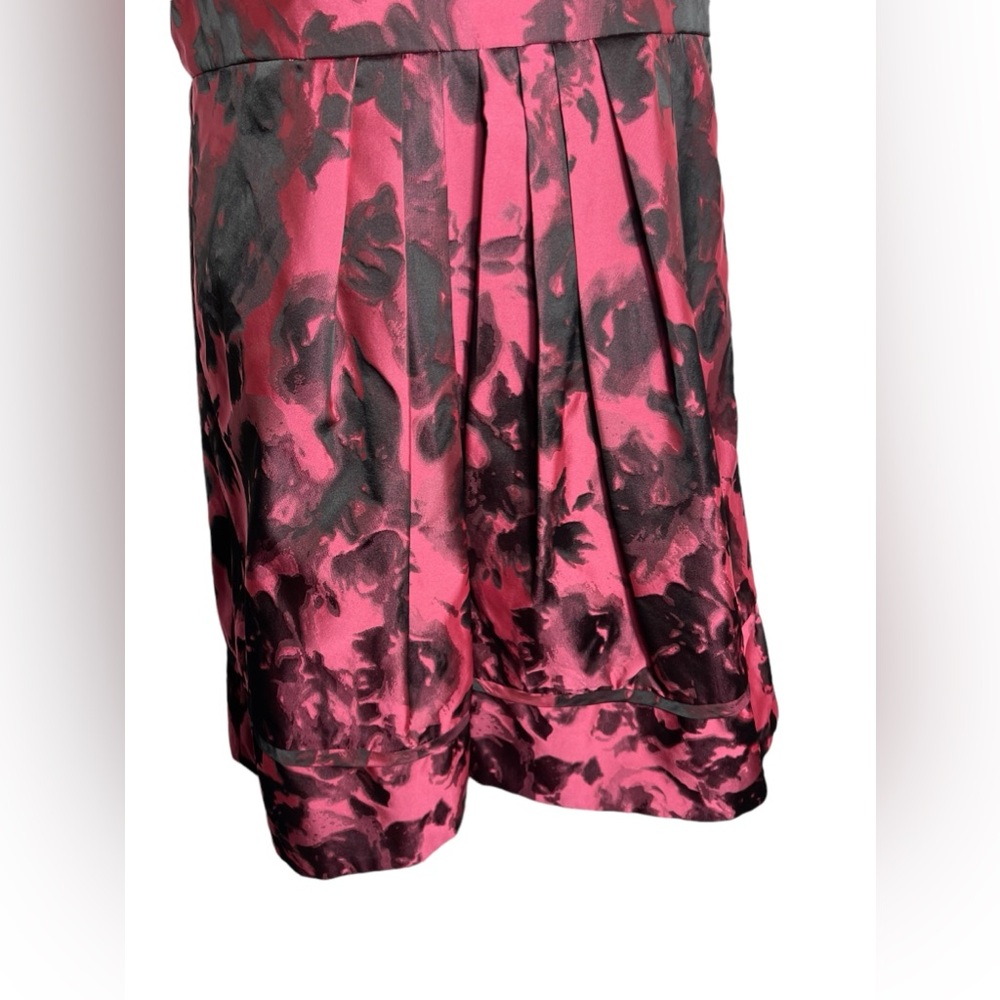 Eliza J dress size 10 petite bright pink & black Jaquard Fit & Flare dress 🖤🩷 - Picture 6 of 11
